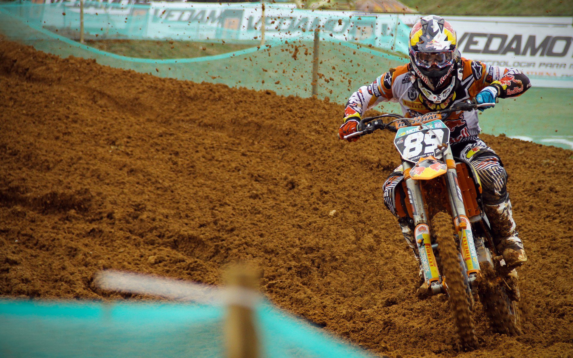 奥斯梅恩爆发，几内亚压制拉齐奥，那不勒斯锋线利刃如何刺穿蓝鹰防线